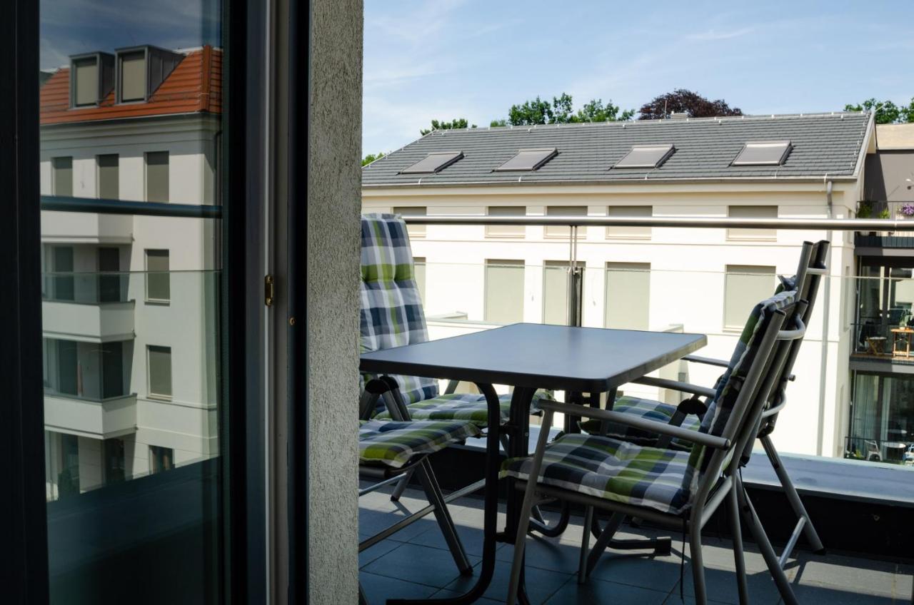 Boarding-Potsdam Aparthotel Exterior photo
